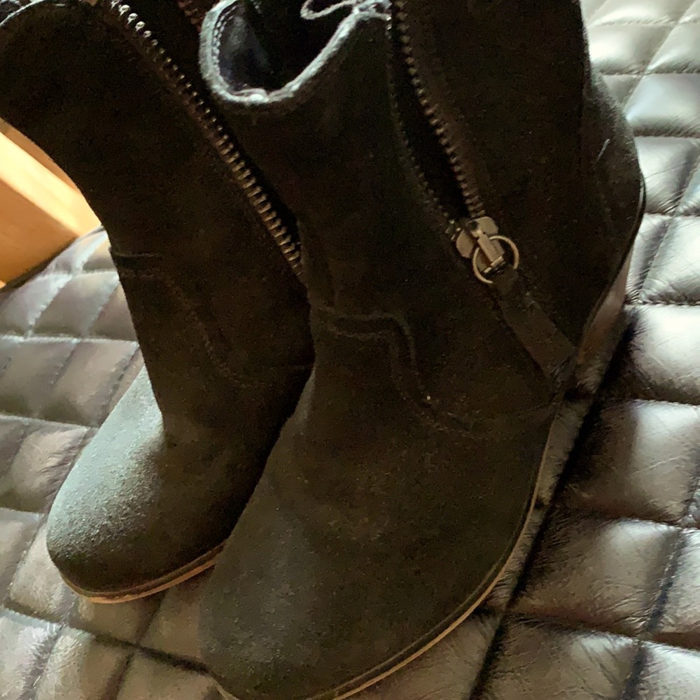 Steve Madden black suede boots